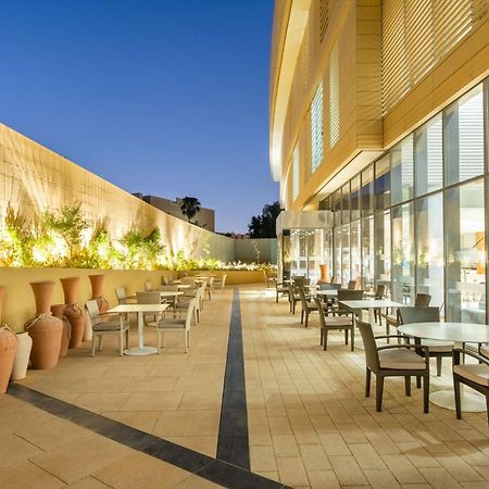Radisson Blu Hotel & Residence, Riyadh Diplomatic Quarter ภายนอก รูปภาพ