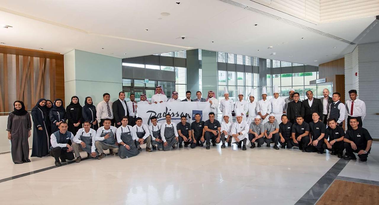 Radisson Blu Hotel & Residence, Riyadh Diplomatic Quarter ภายนอก รูปภาพ