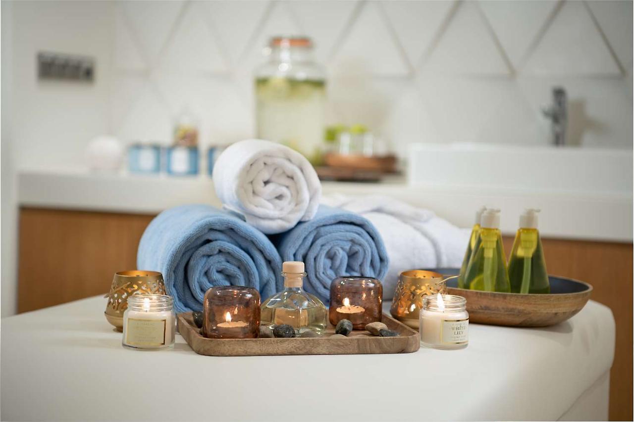 Radisson Blu Hotel & Residence, Riyadh Diplomatic Quarter ภายนอก รูปภาพ