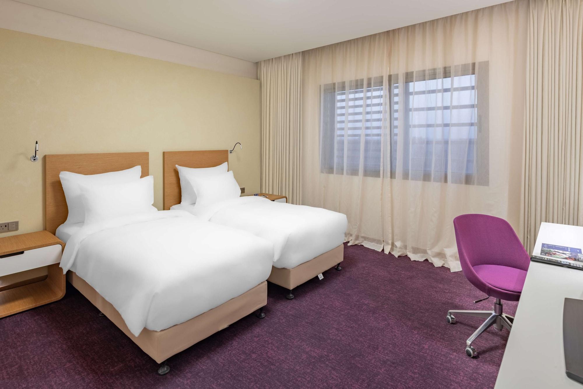 Radisson Blu Hotel & Residence, Riyadh Diplomatic Quarter ภายนอก รูปภาพ