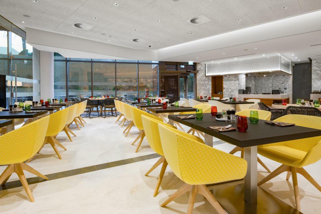 Radisson Blu Hotel & Residence, Riyadh Diplomatic Quarter ภายนอก รูปภาพ