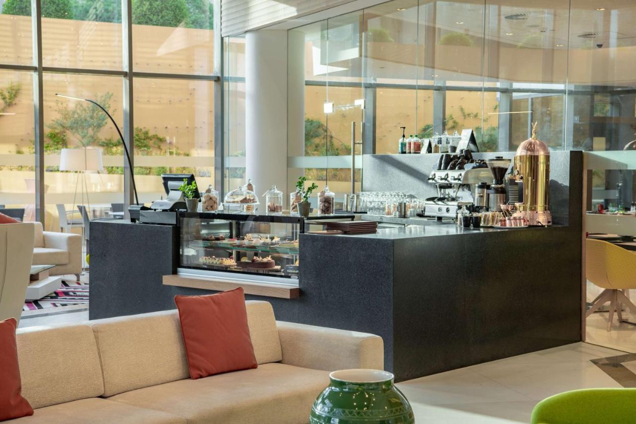 Radisson Blu Hotel & Residence, Riyadh Diplomatic Quarter ภายนอก รูปภาพ