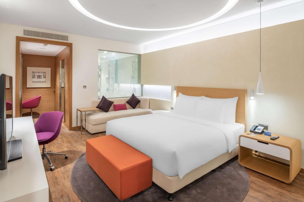 Radisson Blu Hotel & Residence, Riyadh Diplomatic Quarter ภายนอก รูปภาพ