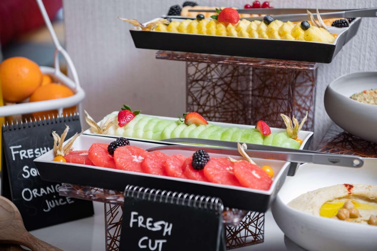 Radisson Blu Hotel & Residence, Riyadh Diplomatic Quarter ภายนอก รูปภาพ
