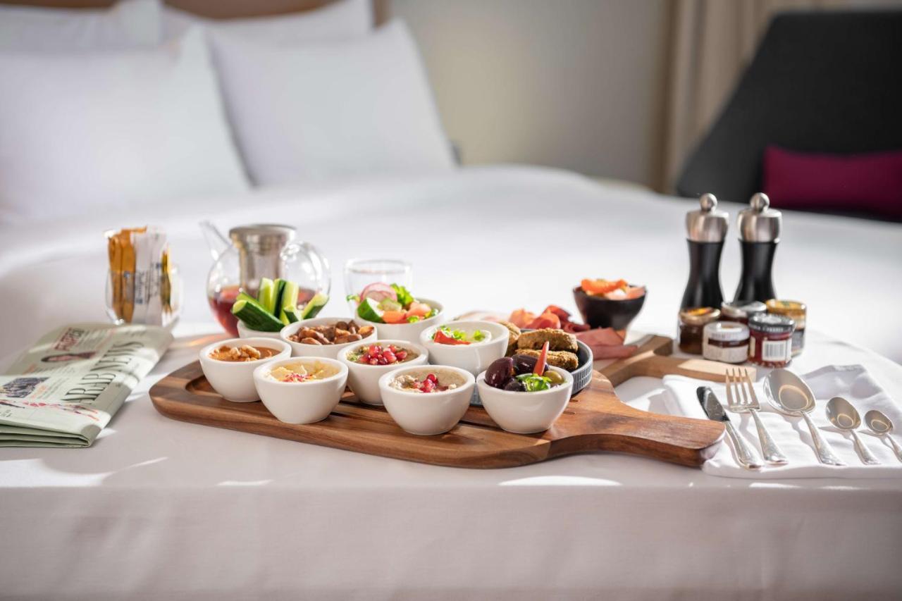 Radisson Blu Hotel & Residence, Riyadh Diplomatic Quarter ภายนอก รูปภาพ