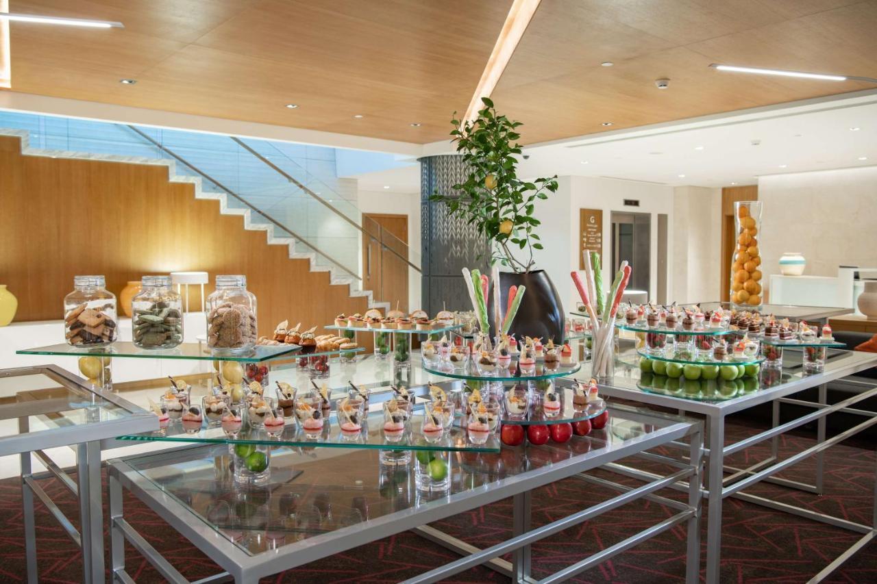 Radisson Blu Hotel & Residence, Riyadh Diplomatic Quarter ภายนอก รูปภาพ